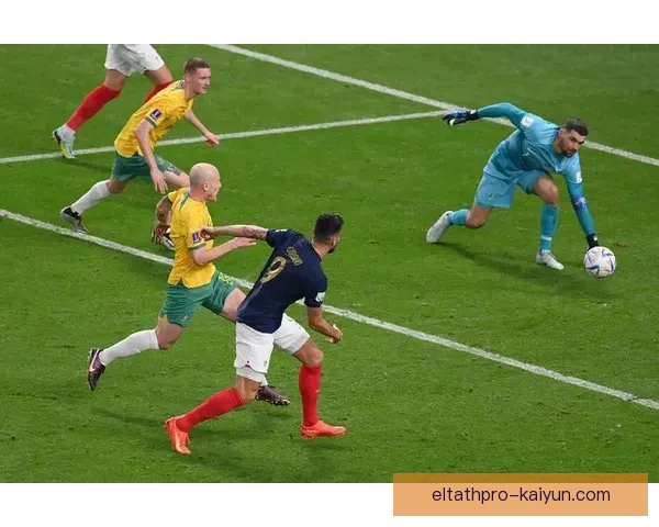 亨利射门方式：分析其独特技巧及对现代足球的影响