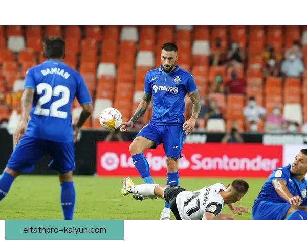 西甲球队在欧联杯中的表现持续提升，展现出强大的竞争力与状态回暖。