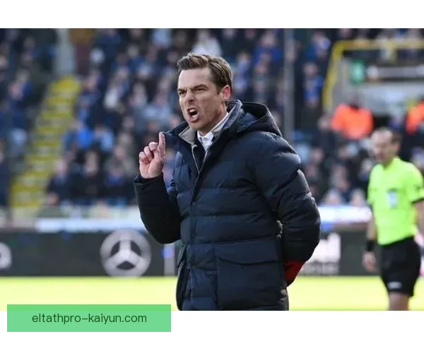 斯科特·帕克执教生涯回顾：从英超中场到主教练的转型之路